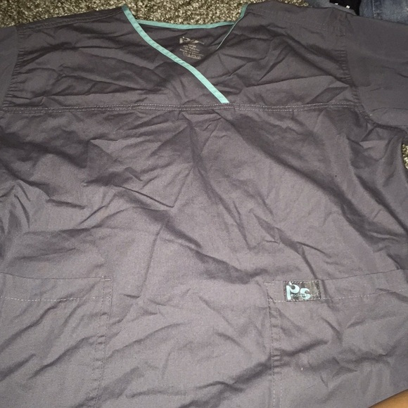 Scrub top - Picture 4 of 4